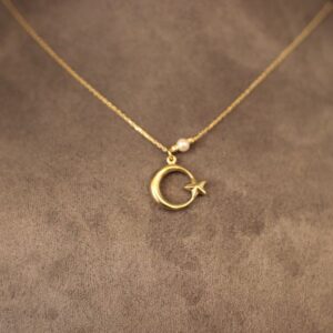 Zarafeti Boynunuza Taşıyın 14 Ayar Altın Kolye ile Işıltınızı Yansıtın