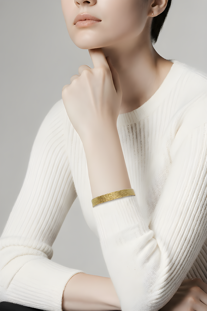 Honeycombed Shine Kadın Altın Kelepçe