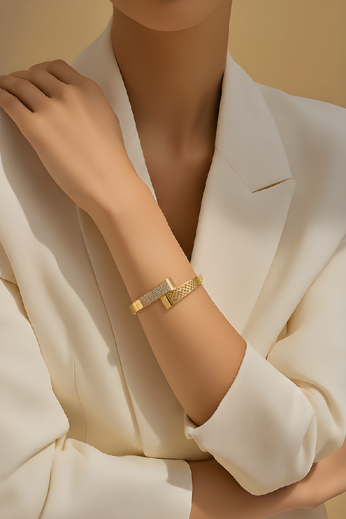 Duality Kadın Altın Kelepçe