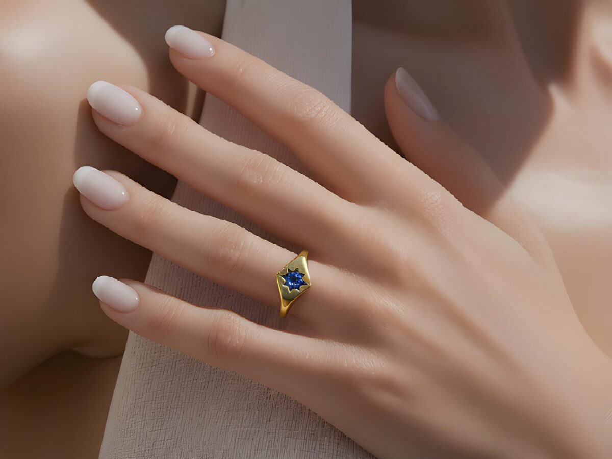 mavi yıldız taşlı 14 ayar altın yüzük midnight star model