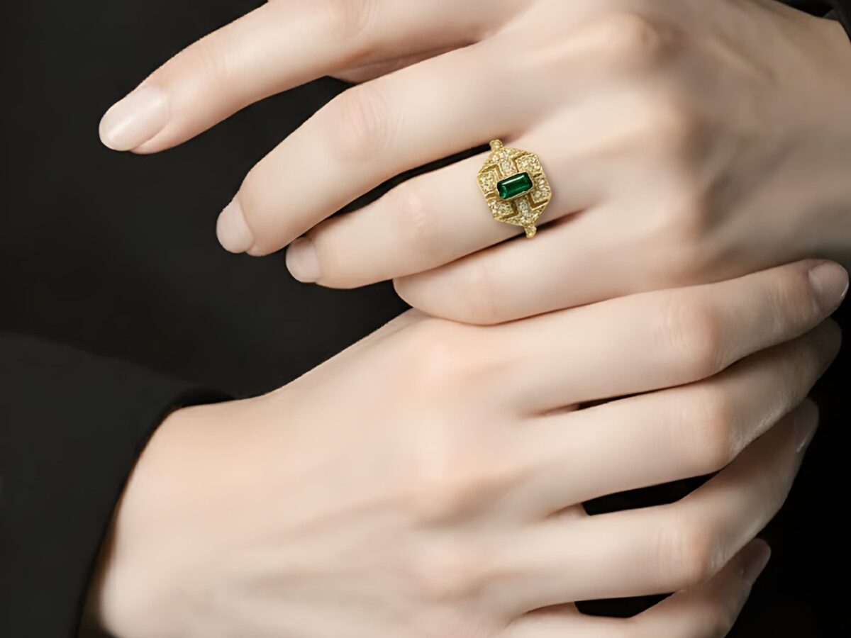 Mira Green Altın Yüzük 14 Ayar