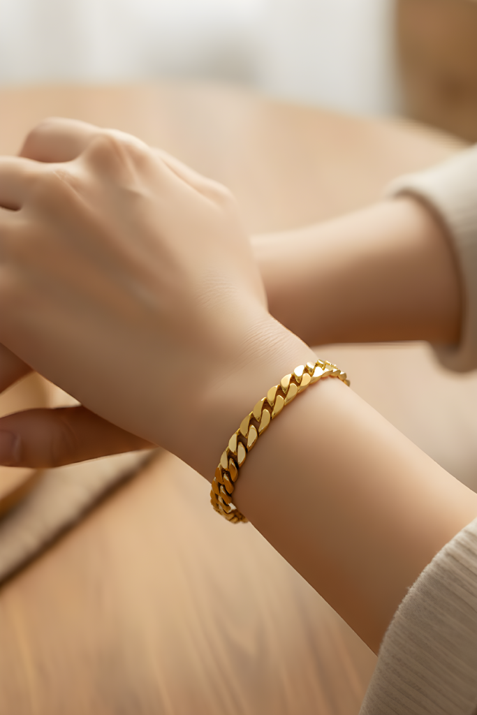 Solid Shine Kadın Altın Bileklik