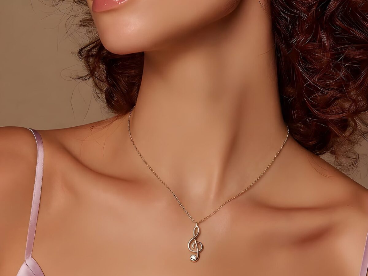 Venus Melody - 14 Ayar Altın Sol Anahtarı Kolye (1,16 gr)