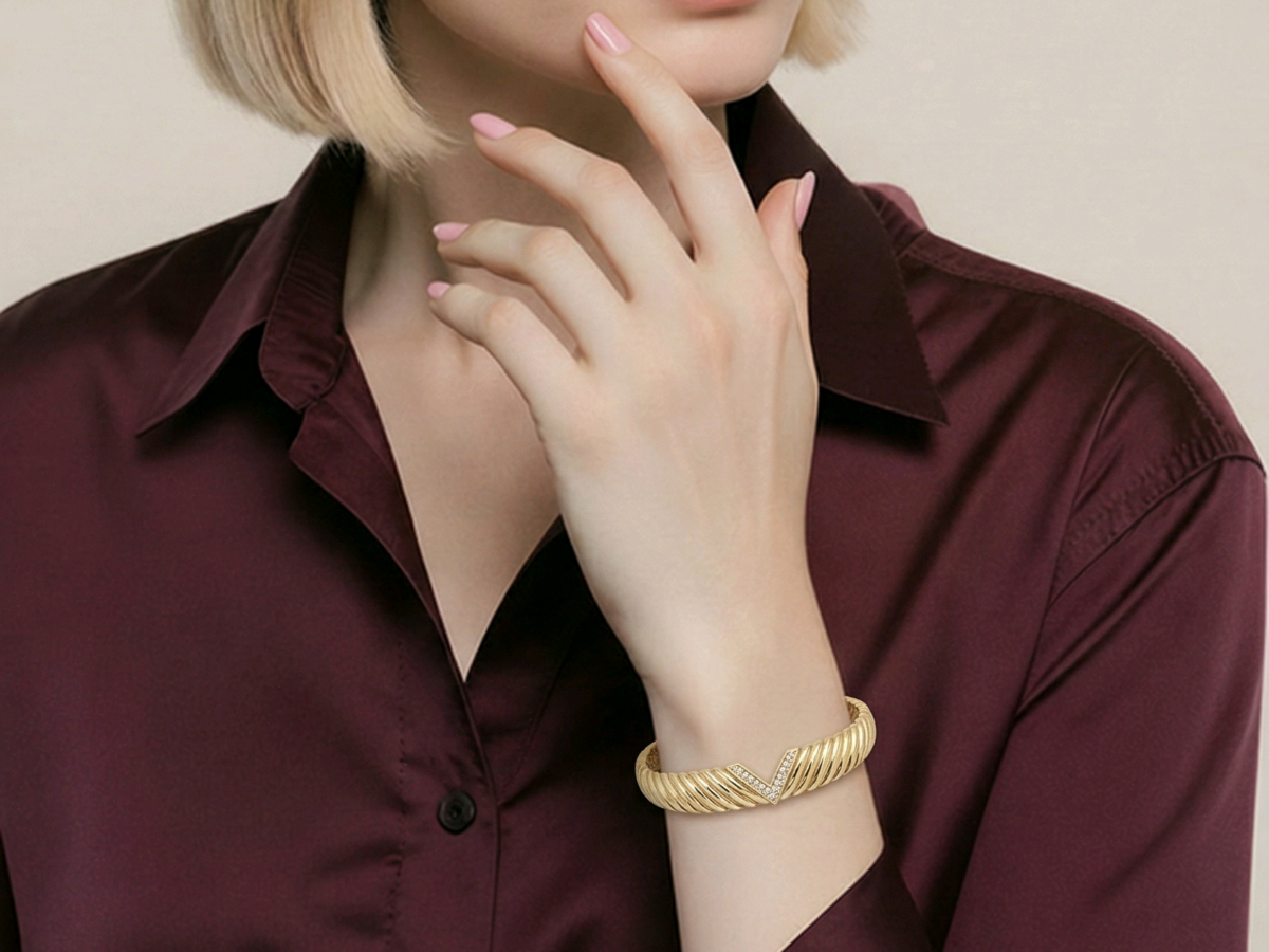 14 ayar altın kelepçe chevron luxe yivli doku pavé zirkon model