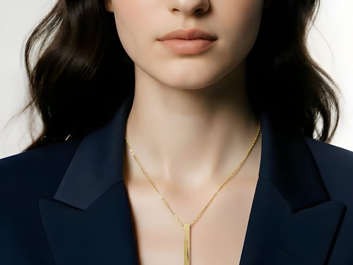 Lineaire Dikey Altın Kolye