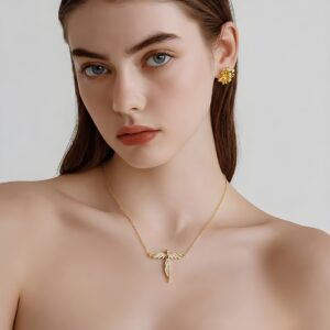 Melek Figürlü Kadın Altın Kolye - Mercury Wing