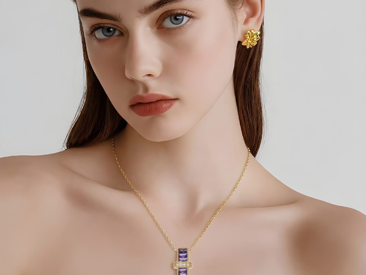 14 Ayar Mor Baget Taşlı Altın Kolye | Chiron Mystic – Bloc Koleksiyonu