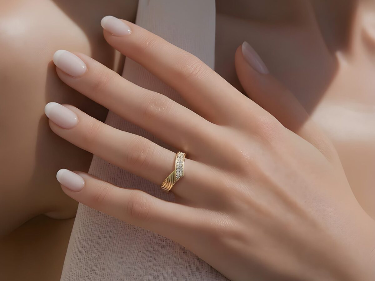 14 Ayar Altın Kadın Yüzük 1,98 gr - Line Sia Serisi