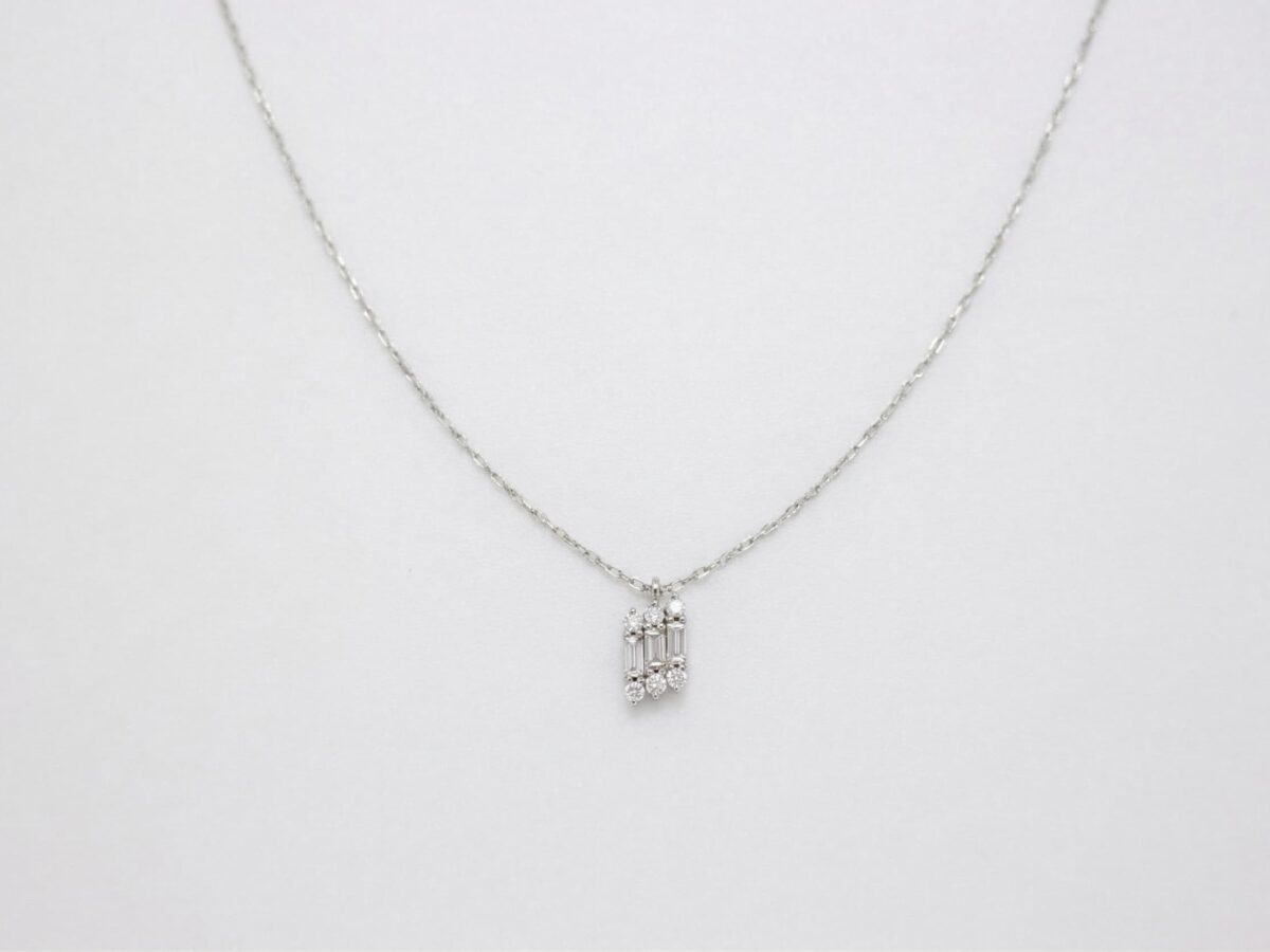 14 ayar beyaz altın taşlı kolye lumiere cluster baget marquise mozaik model