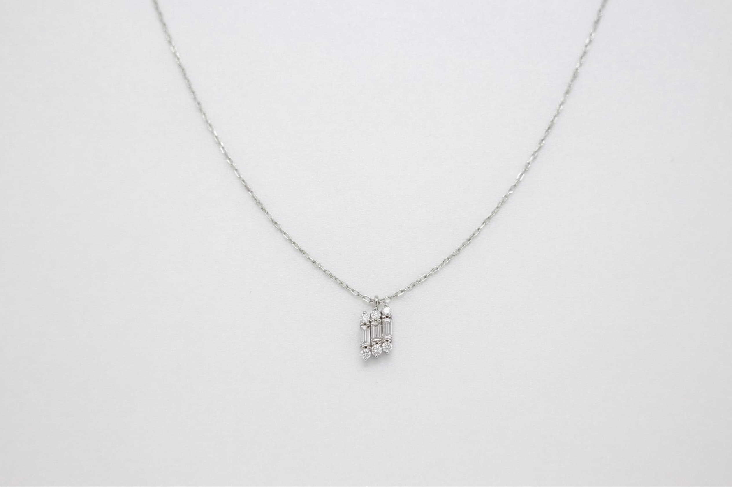 14 ayar beyaz altın taşlı kolye lumiere cluster baget marquise mozaik model