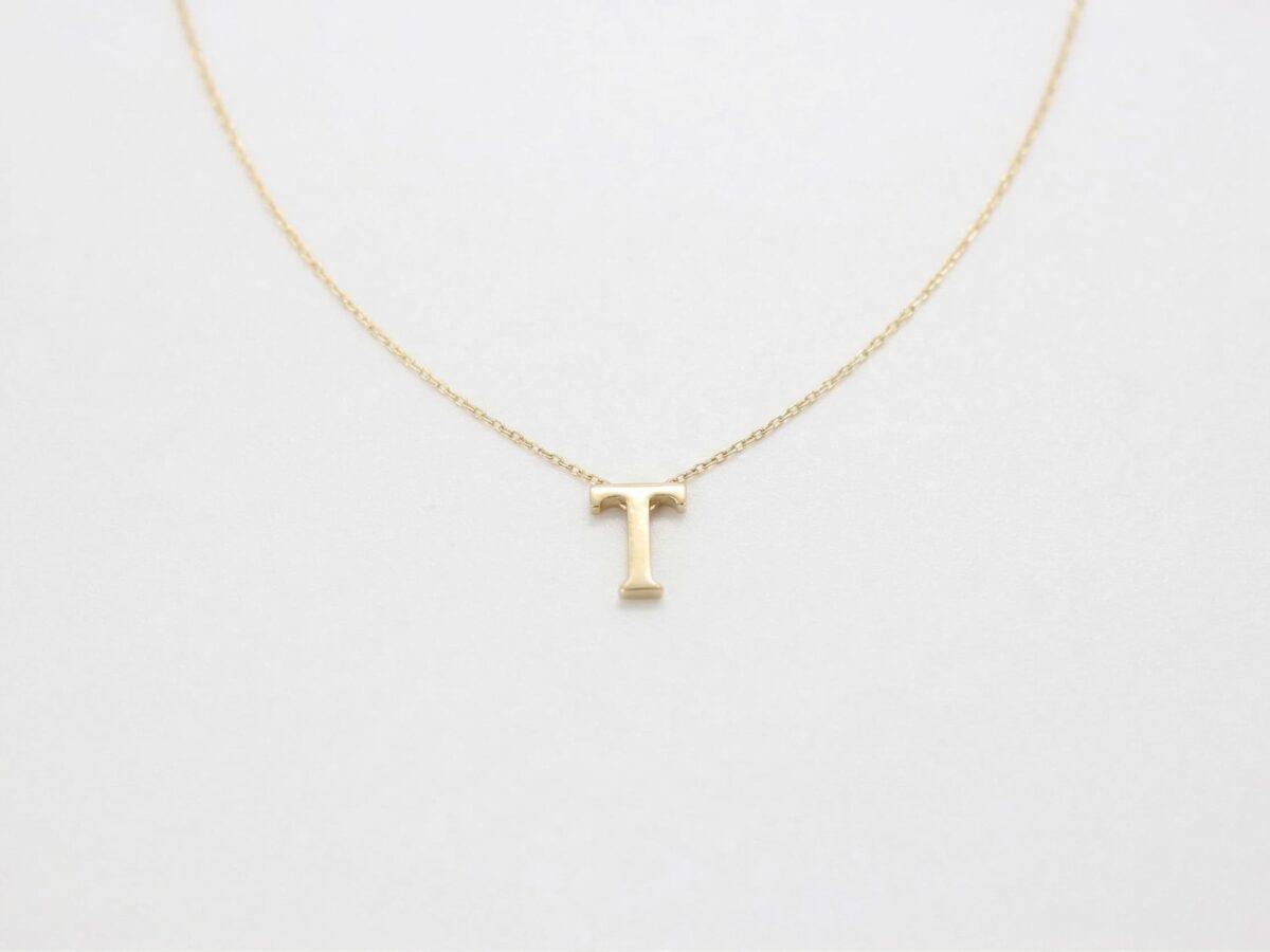 14 ayar T harfi altın kolye monogram mini taşsız sade model