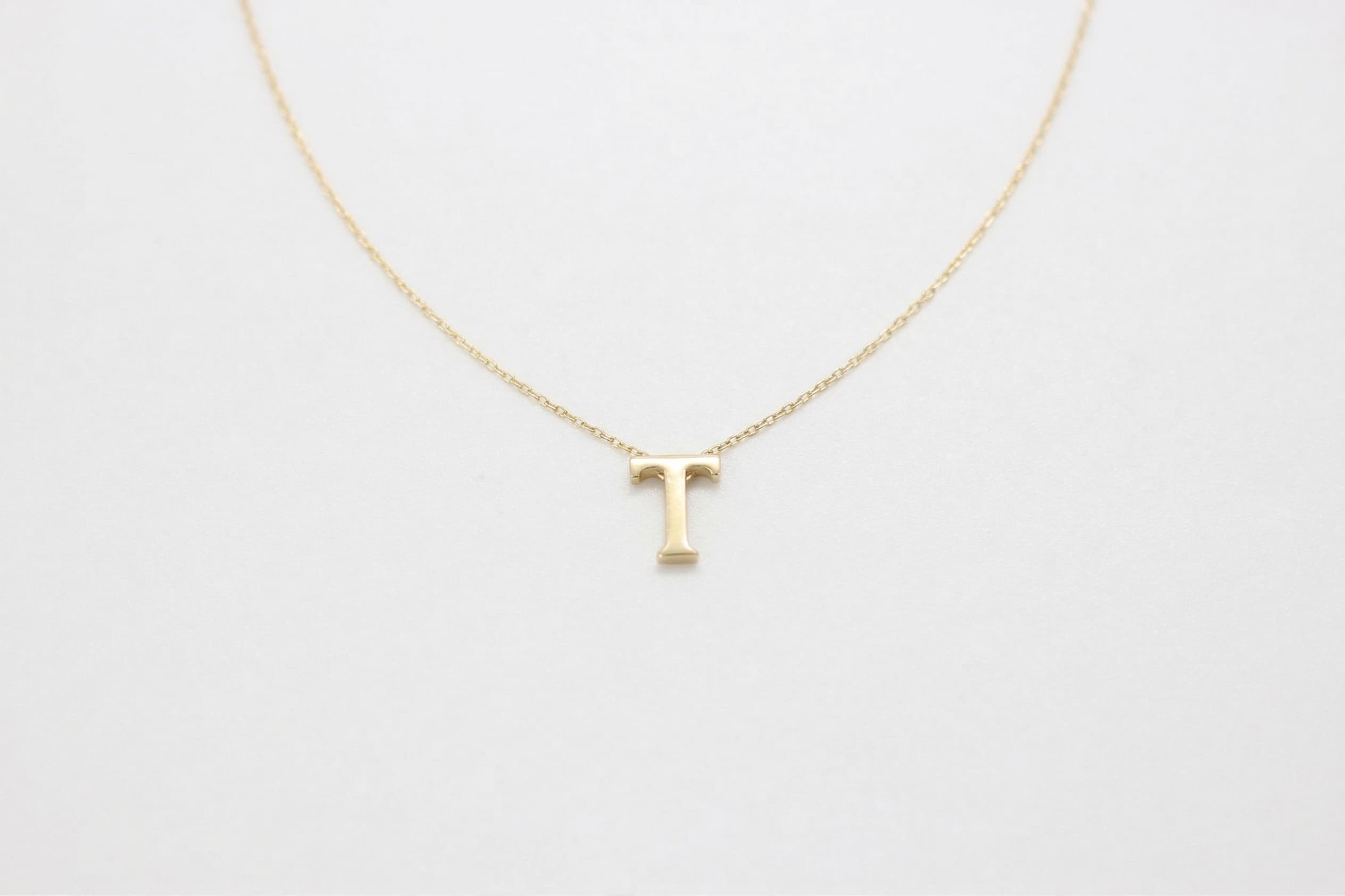 14 ayar T harfi altın kolye monogram mini taşsız sade model