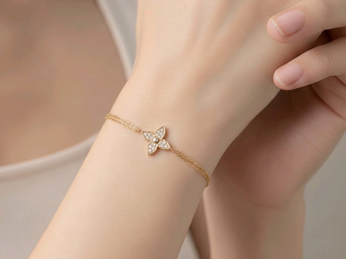 Petal Bloom – 14 Ayar Çiçek Motifli Altın Bileklik 1,64 gr